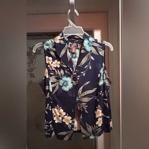 Women’s La Cabana Floral Sleeveless Blouse Size M